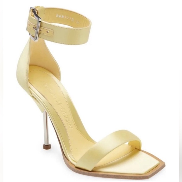Alexander McQueen Ankle Strap Sandal Pale Yellow - Picture 1 of 16